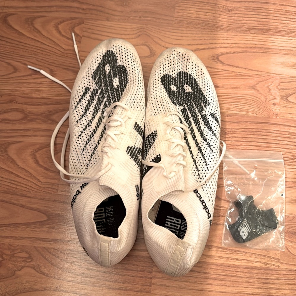 Used New Balance track cleats men’s 11